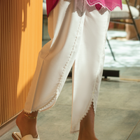 WHITE PANTS