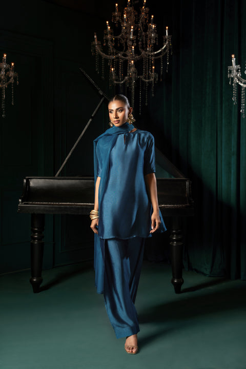 Alara - with Farshi Shalwar