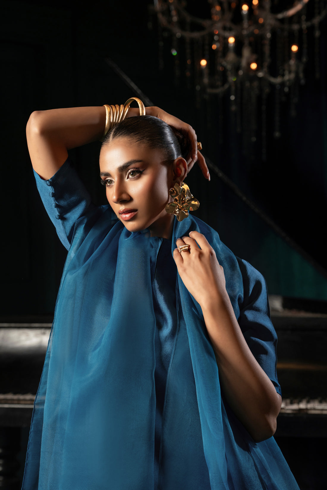 Alara - with Farshi Shalwar